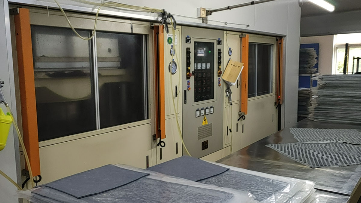 硫化機